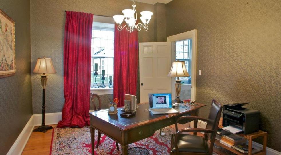 Bed and Breakfast Maplehurst Manor à Brockville Extérieur photo